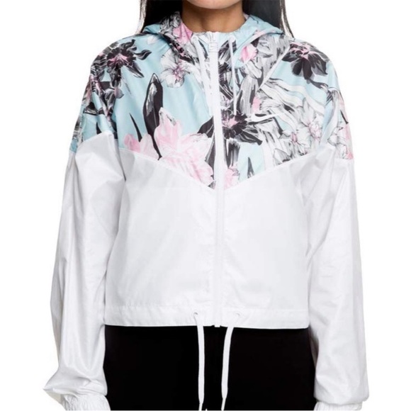 Floral Nike WindBreaker Zip-Up Jacket! - Picture 6 of 7